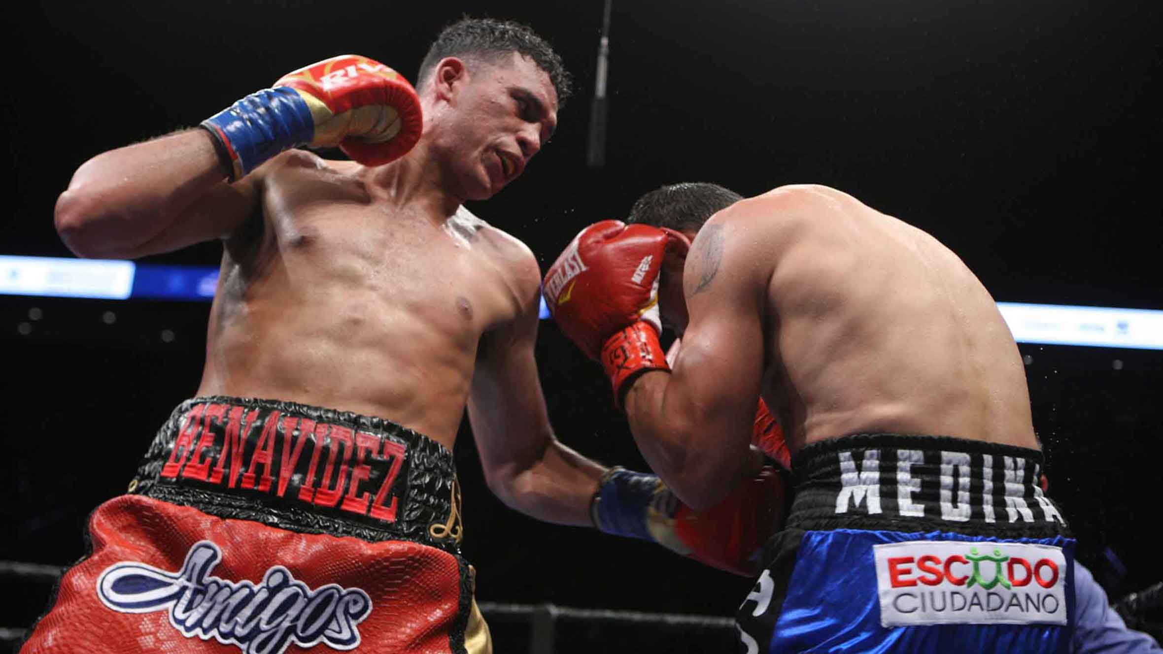 Benavidez earns first world title opportunity with spectacular KO of Medina