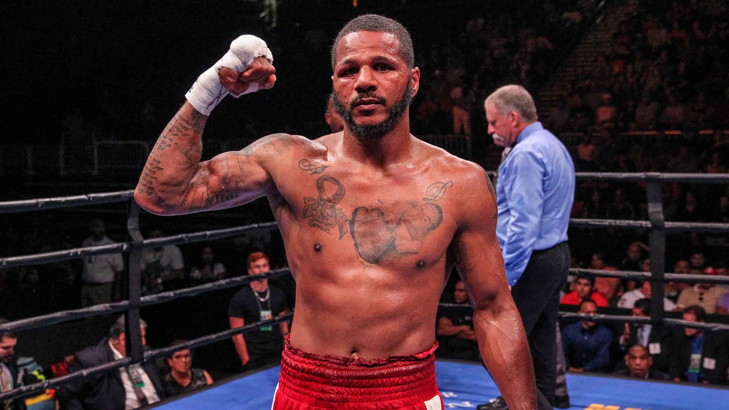 Anthony Dirrell getting in the swing to help children in 