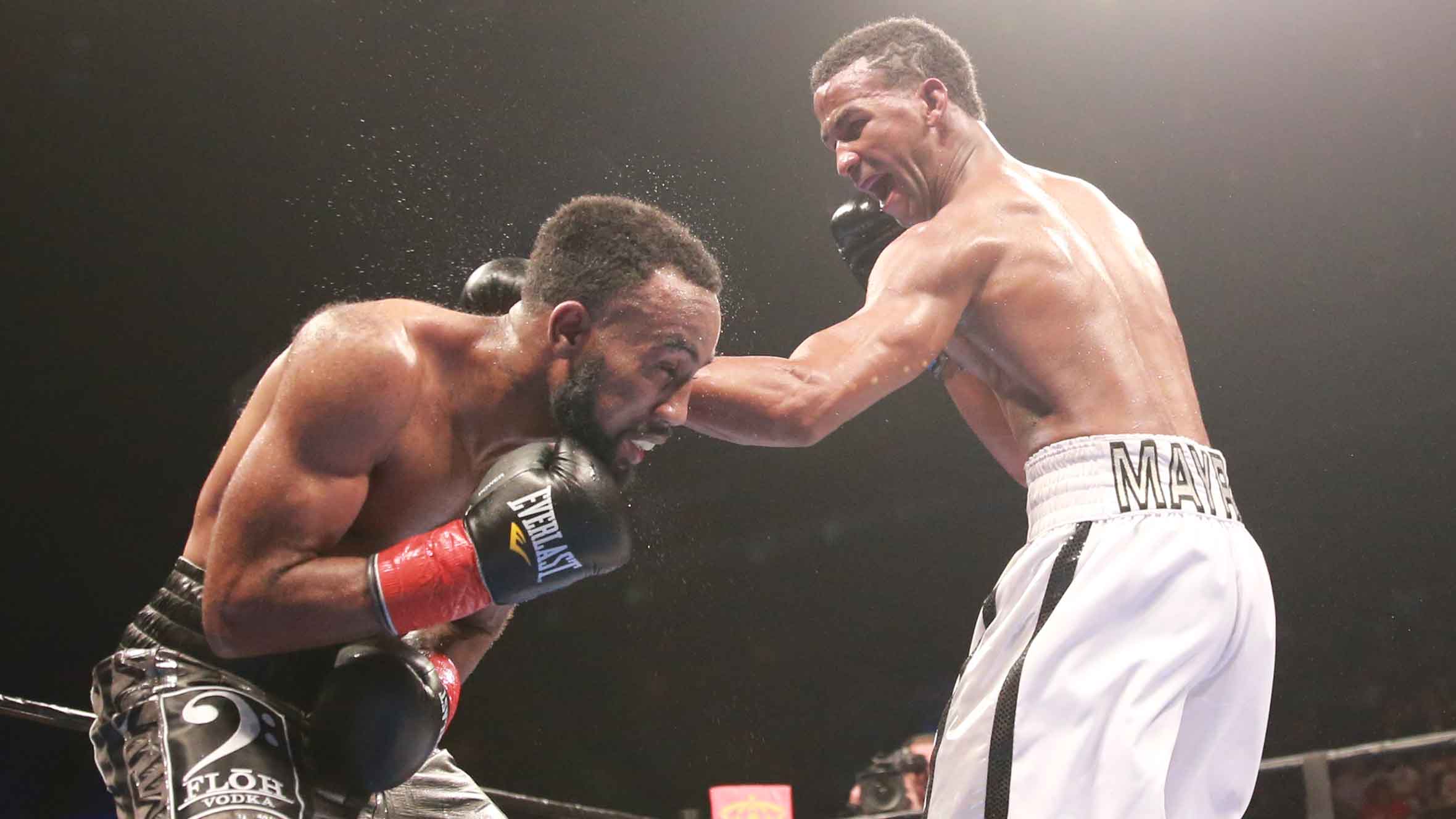 Barthelemy overcomes adversity, outworks Bey to retain 135-pound title