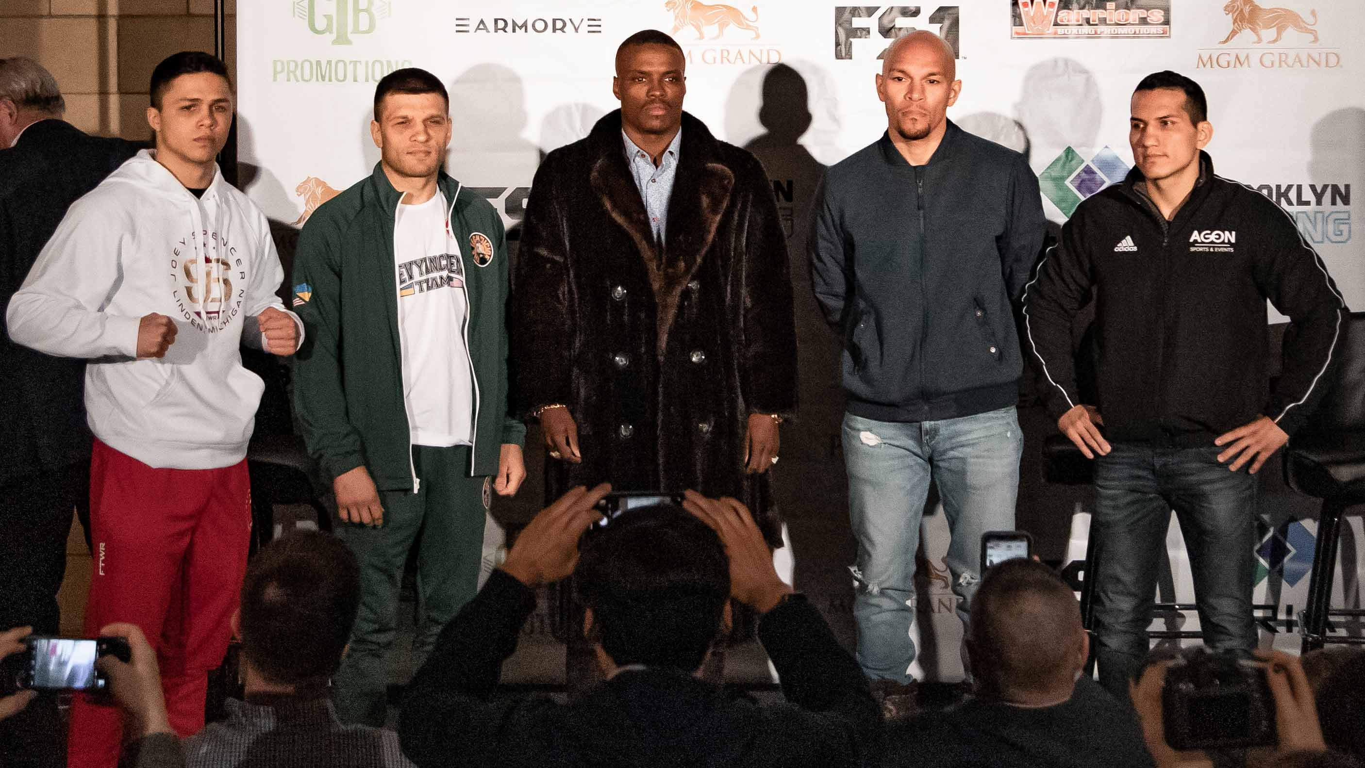 www.premierboxingchampions.com