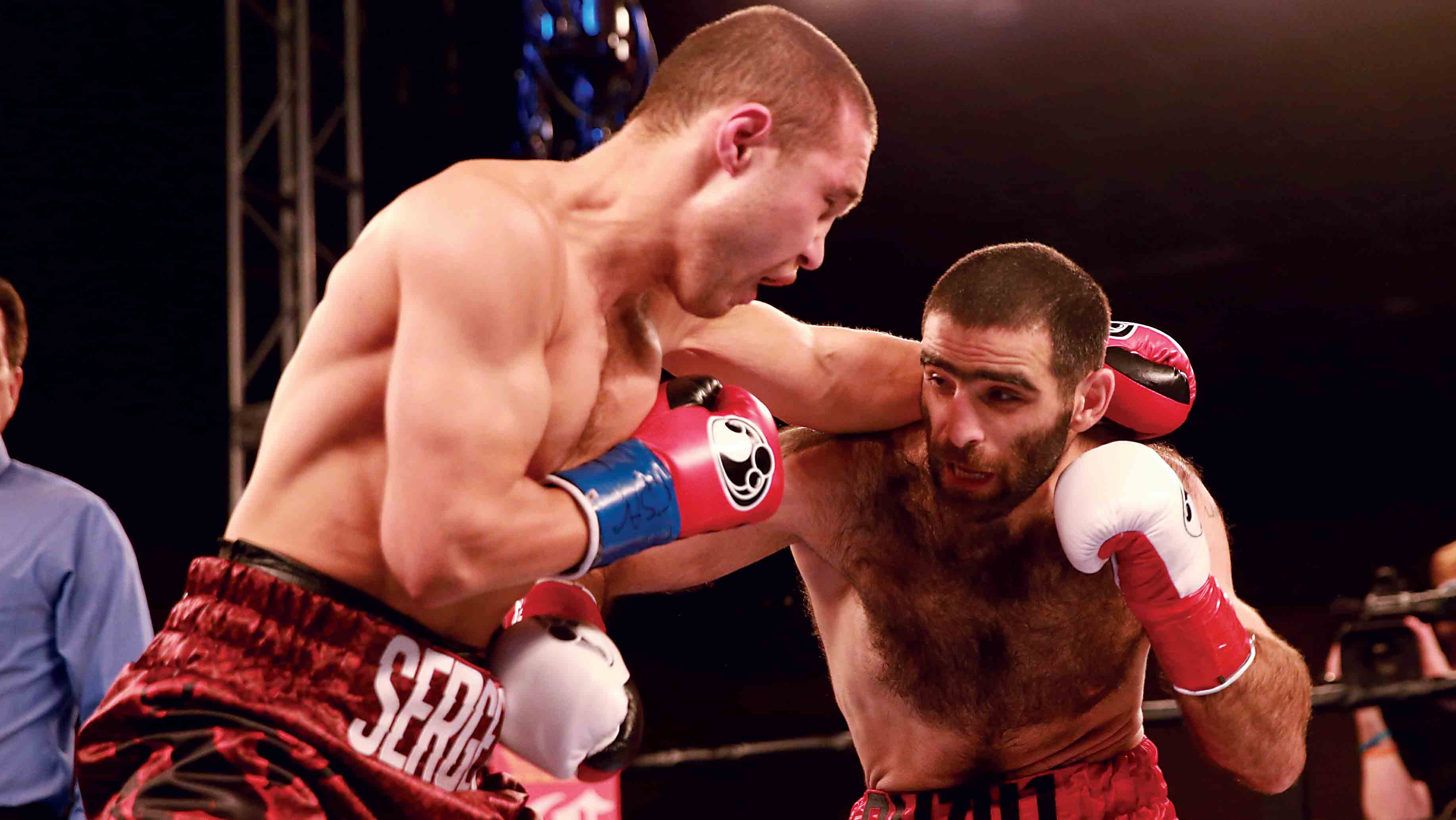 Sergey unleashes brutal liver shot to stop Levan Ghvamichava