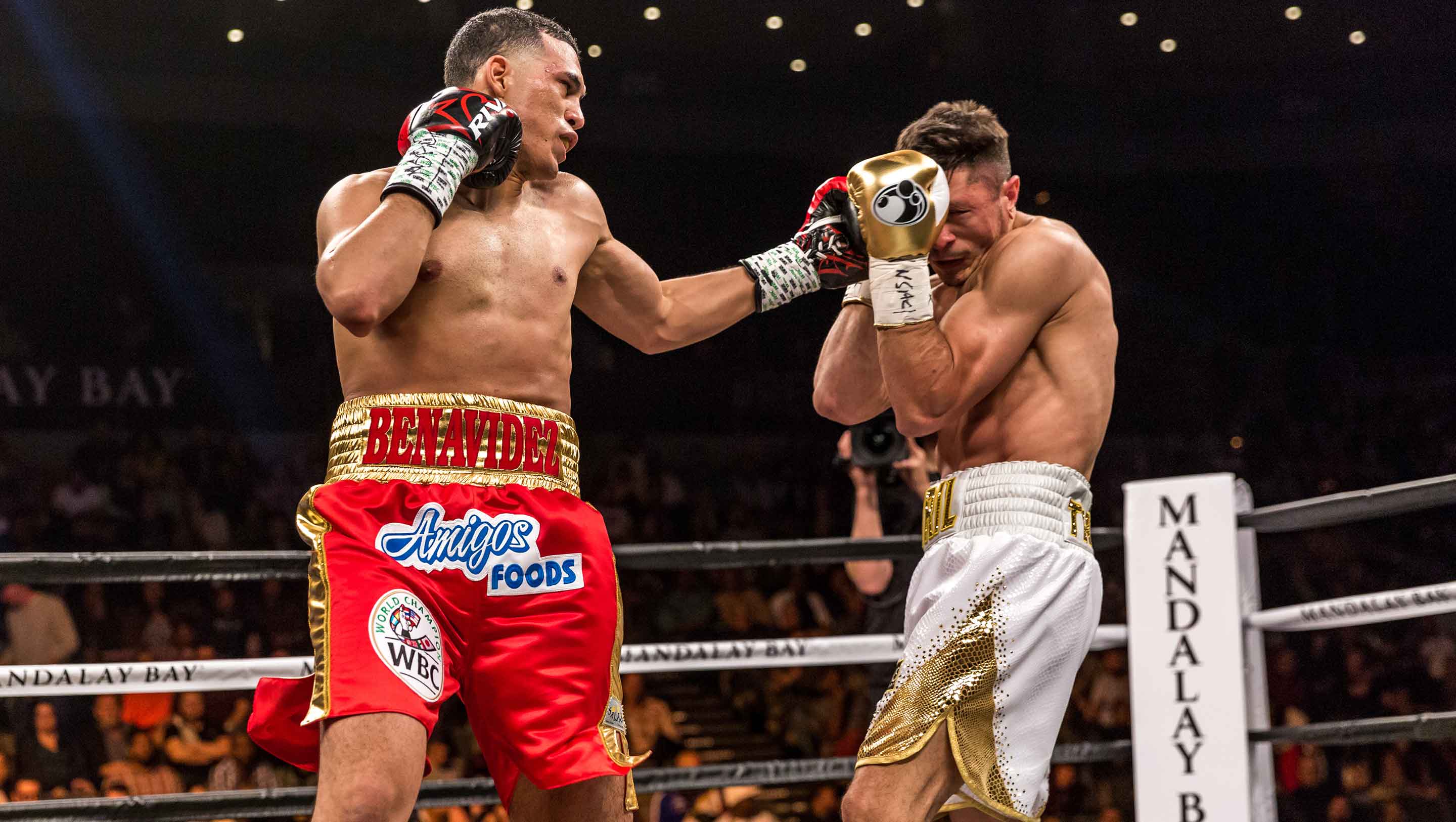 Benavidez Lands A Big Blow