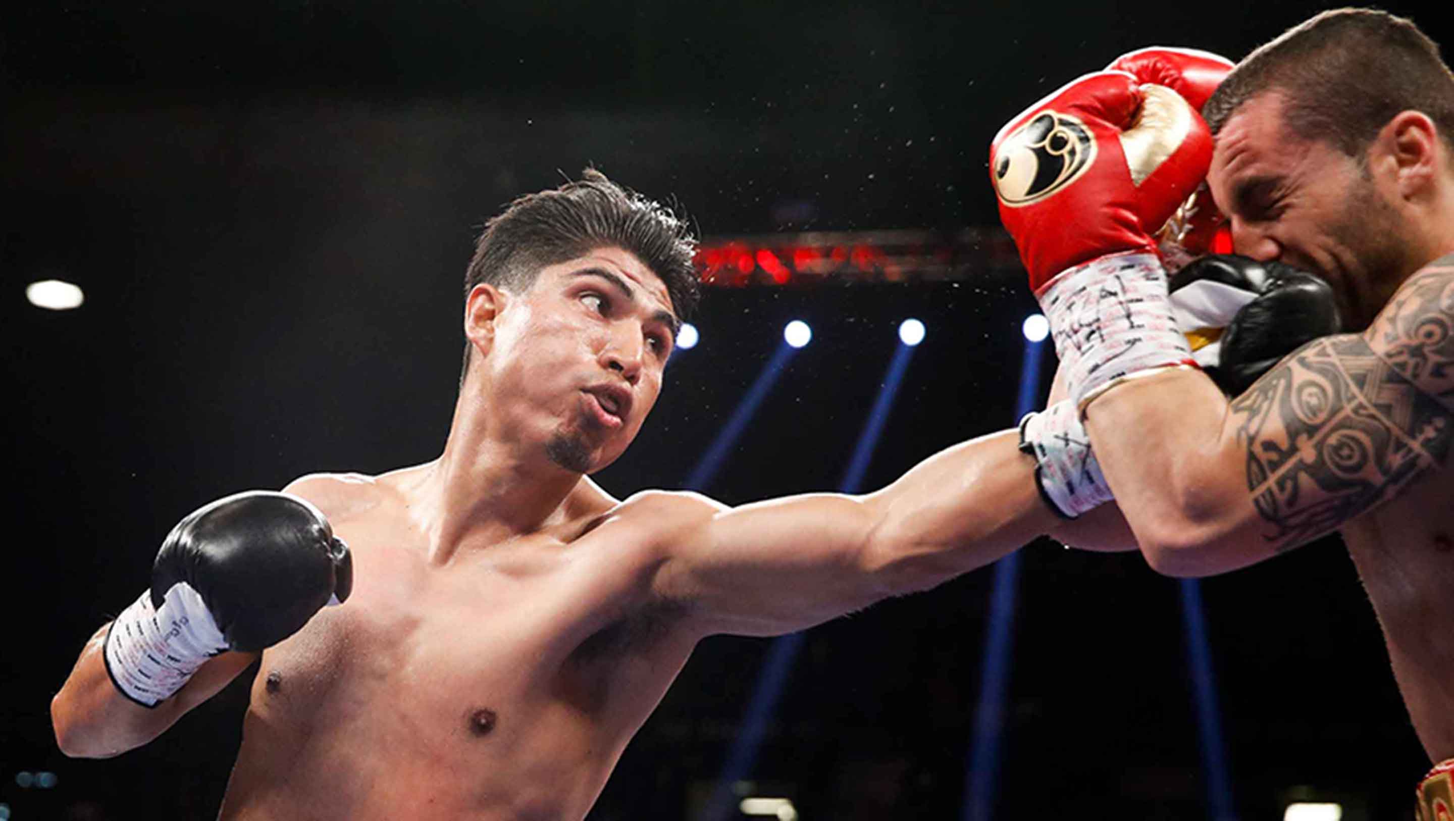 Garcia controls the distance