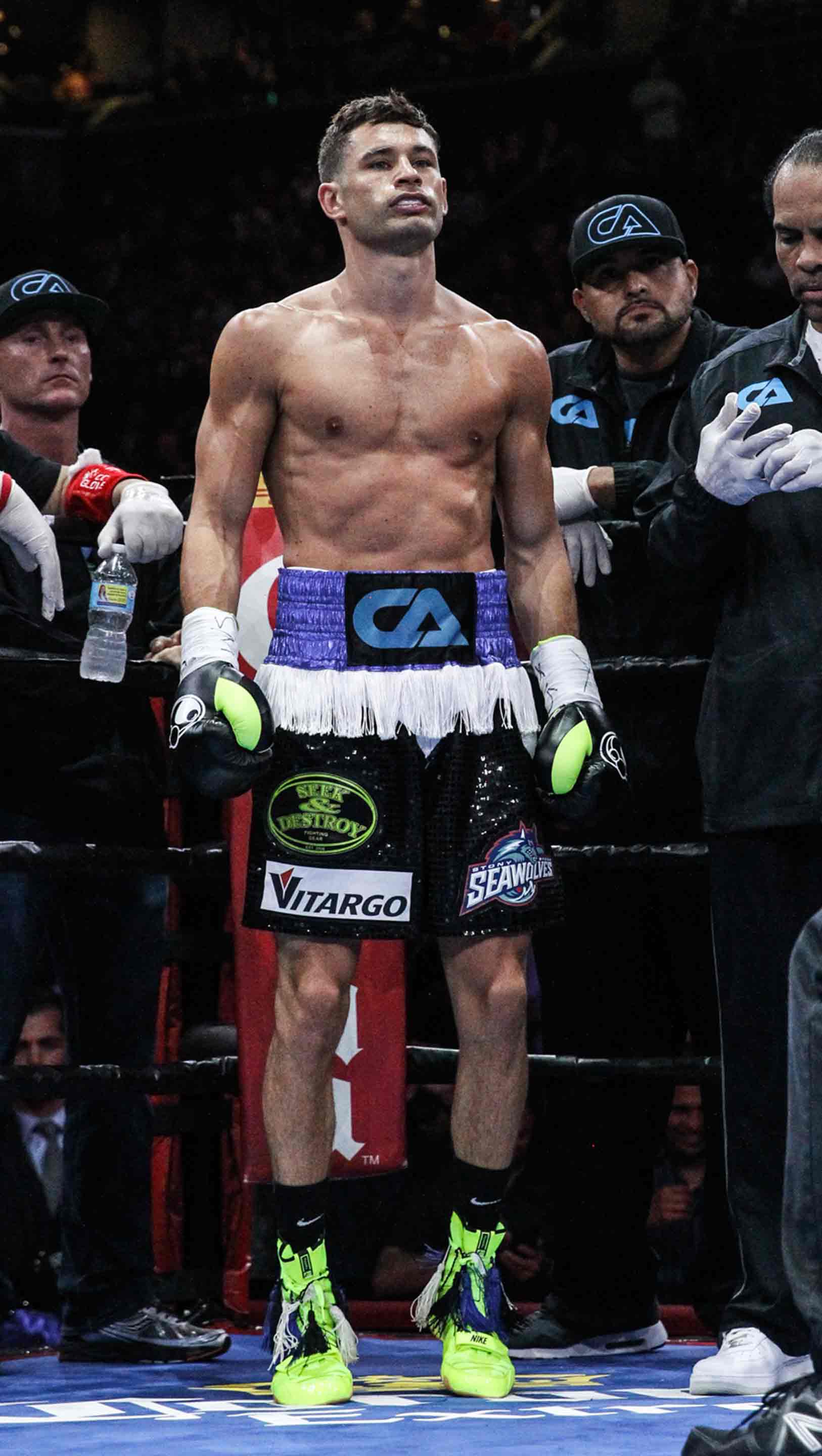 Algieri enters the ring