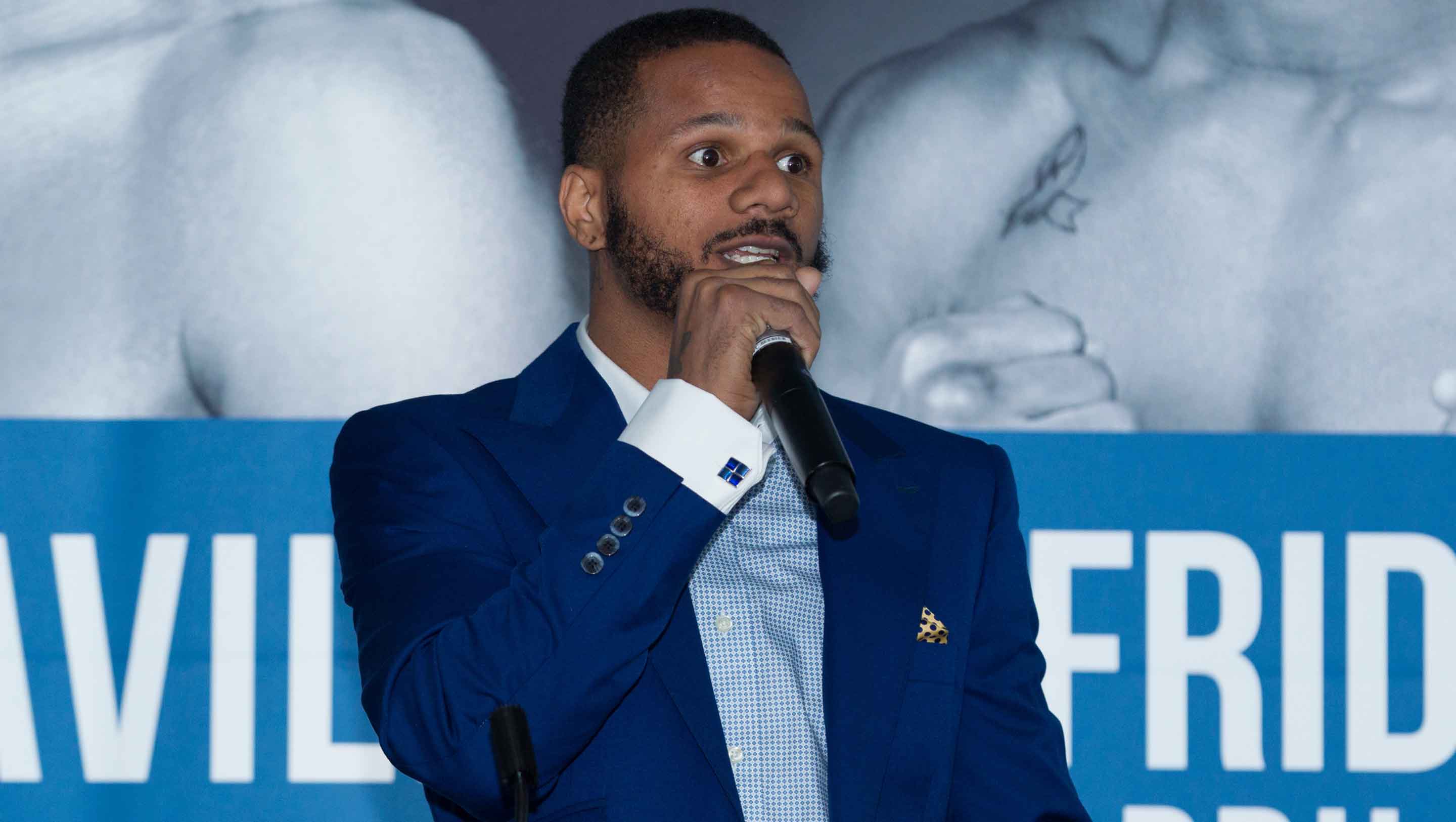 Dirrell in the spotlight