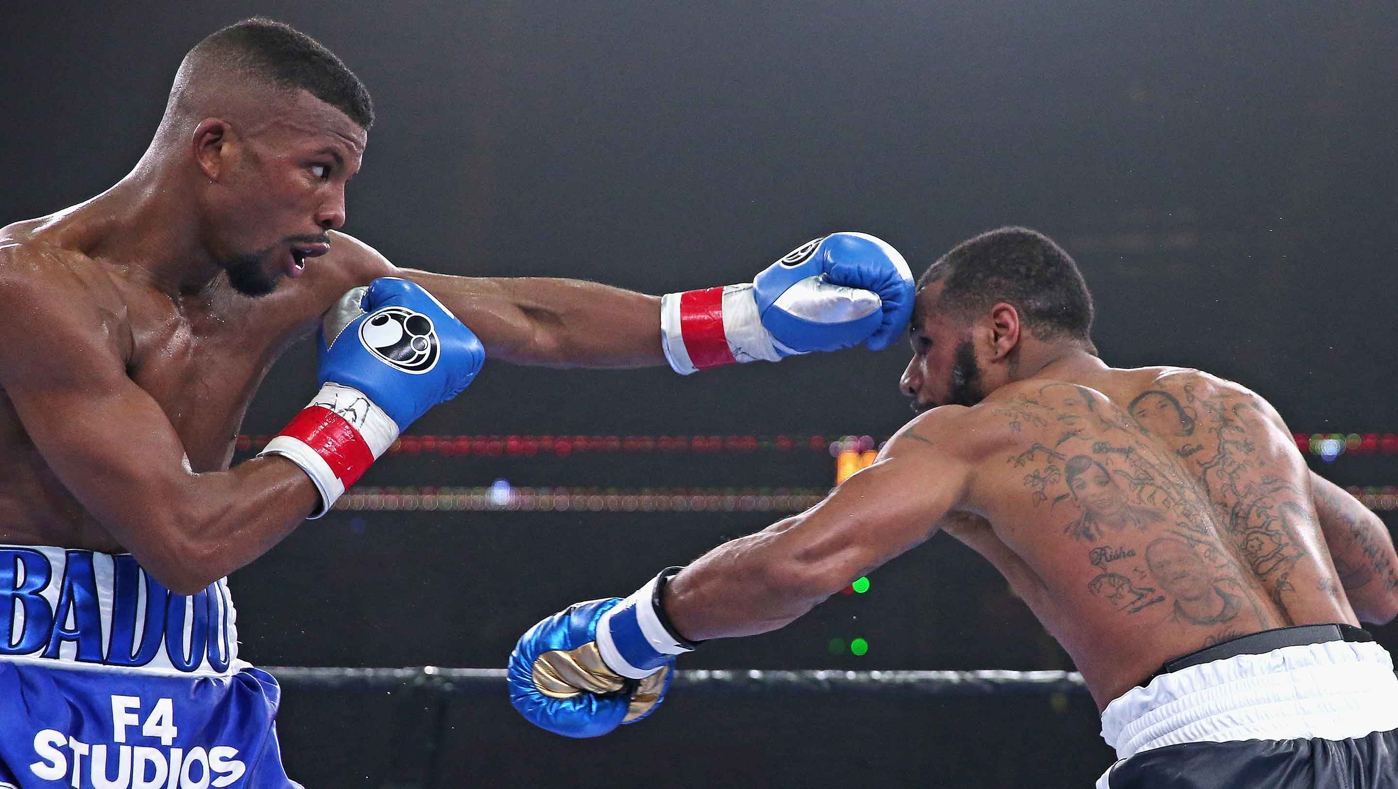 Dirrell ducks a punch