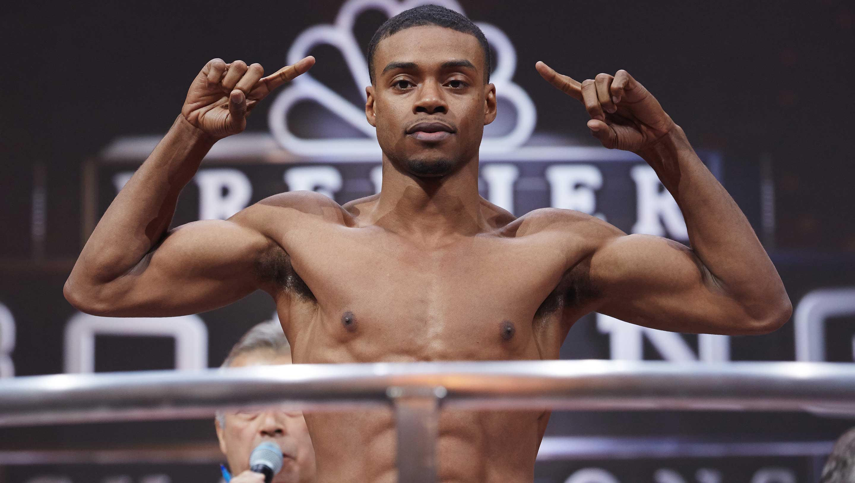 Spence makes weight