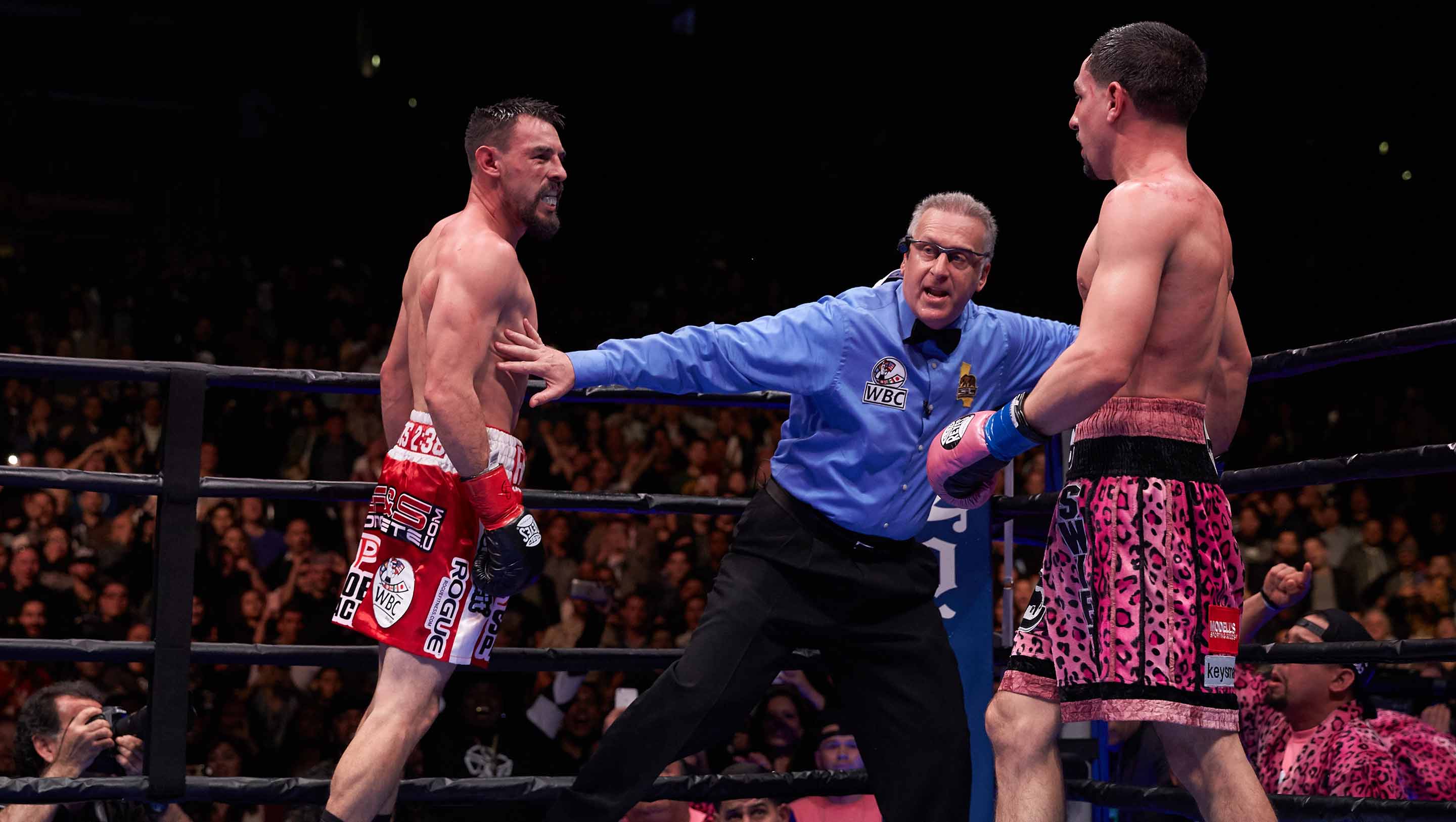 Referee Jack Reiss steps in