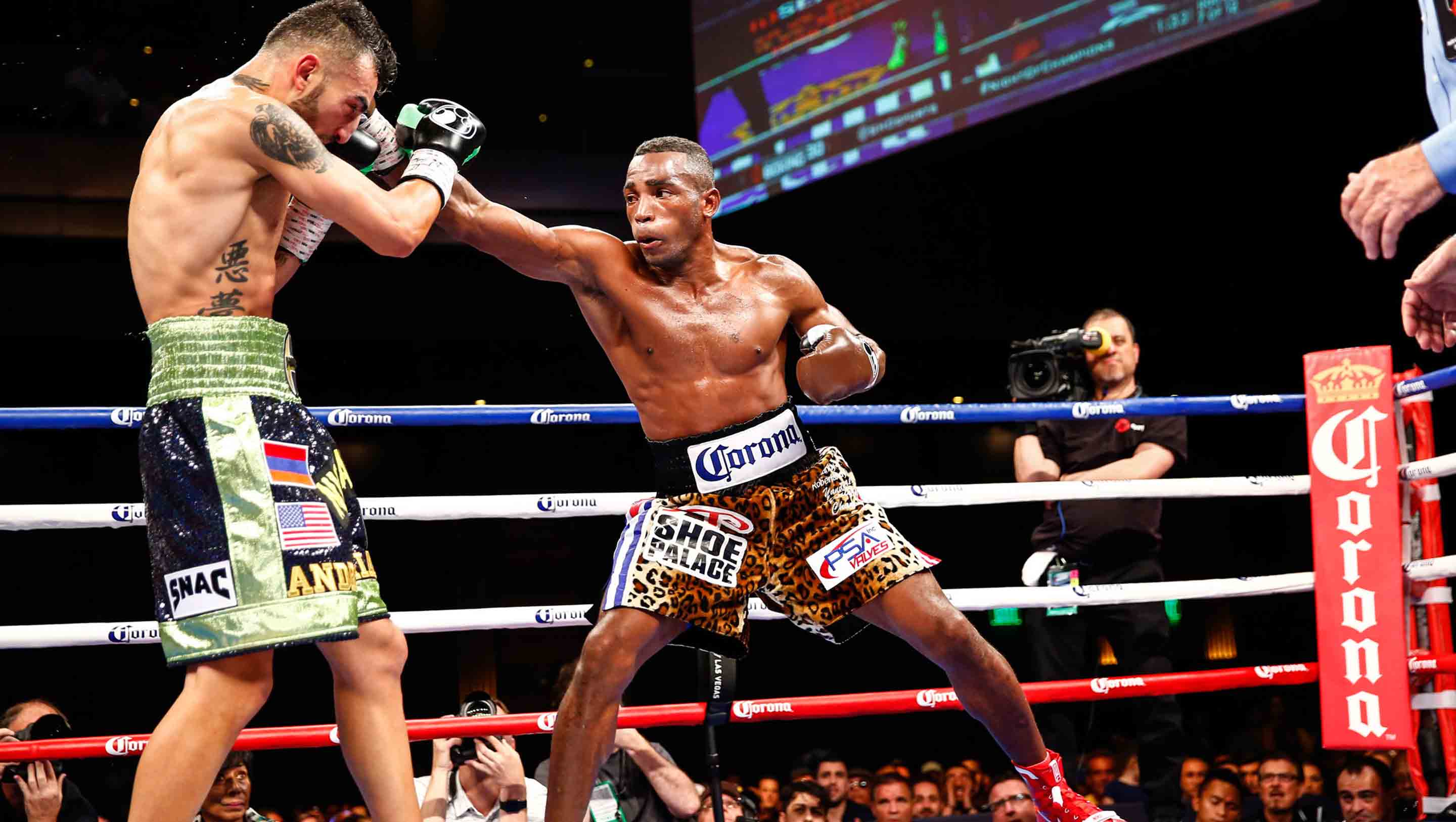 Lara works his jab