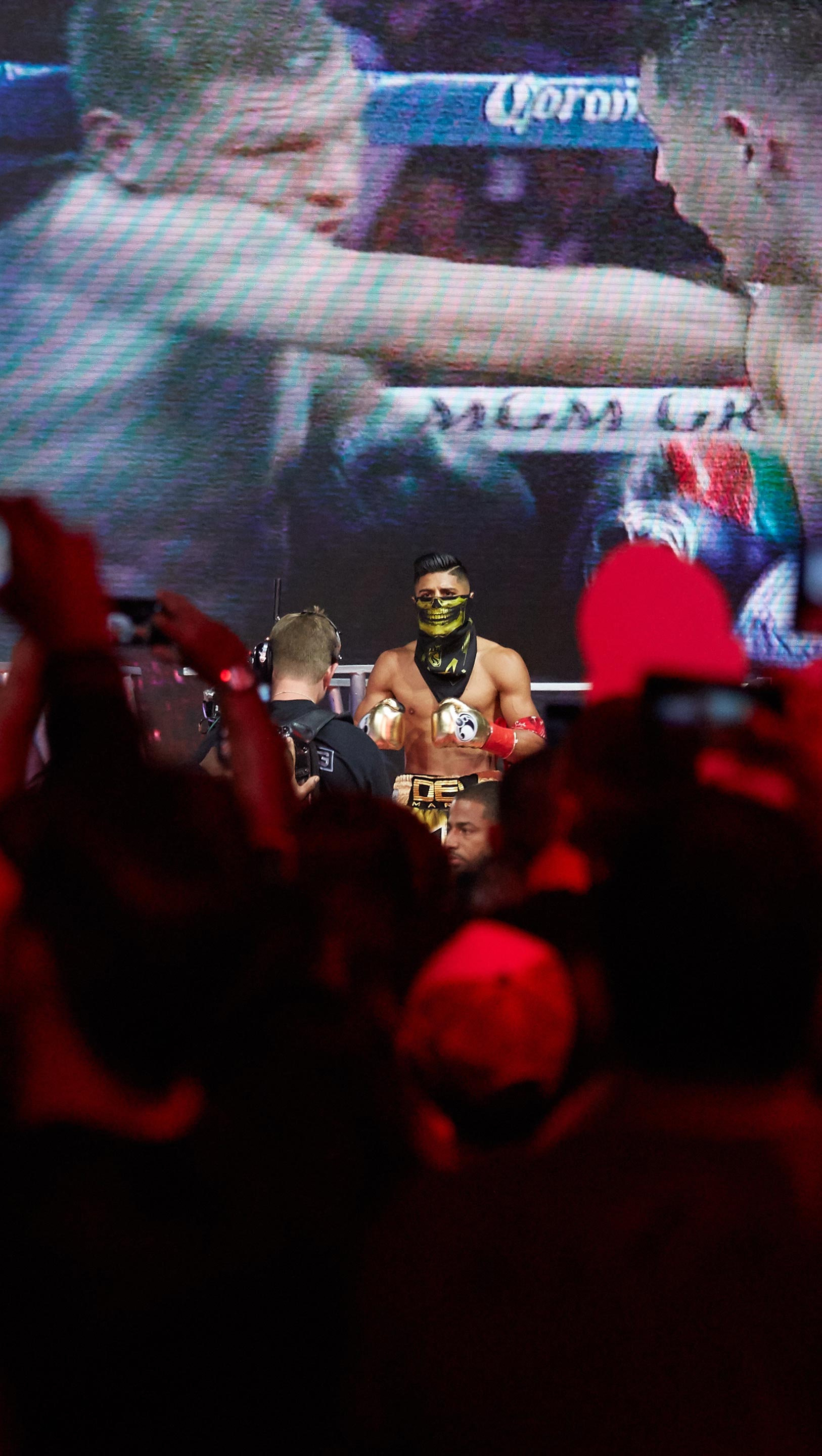 Mares makes his entrance