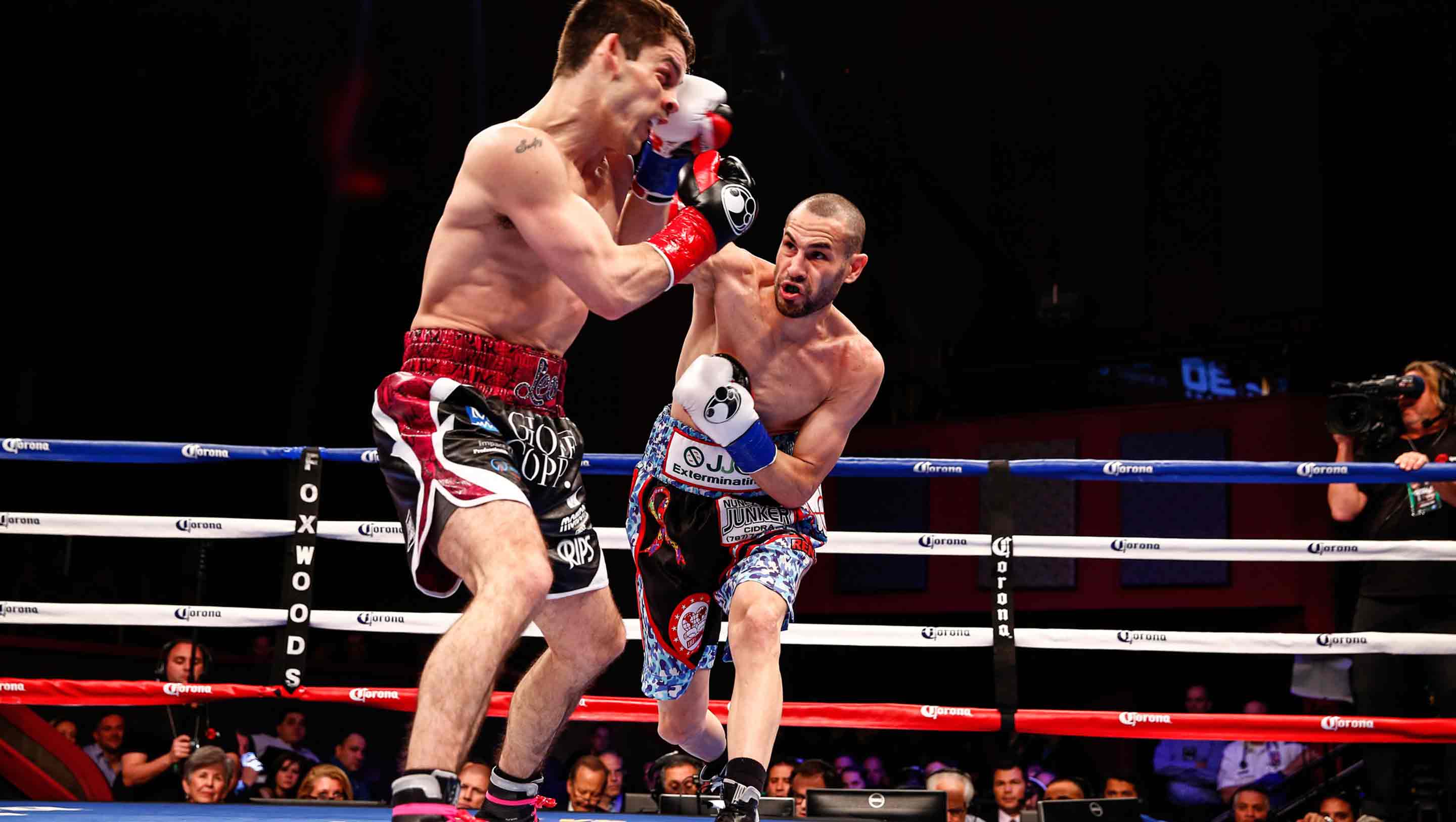 Pedraza moves in for the win