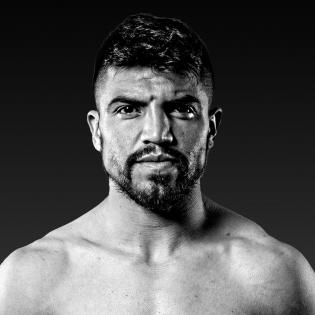 Victor Ortiz fighter profile