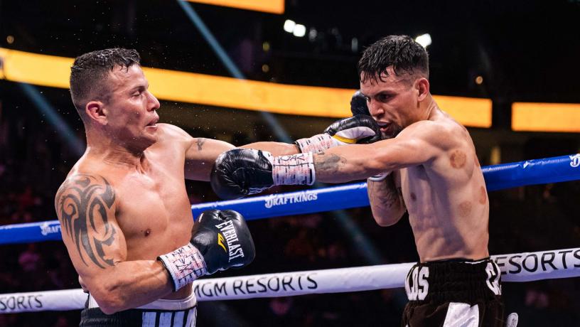 Carlos Castro vs Oscar Escandon