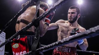 Artur Beterbiev and Alexander Johnson