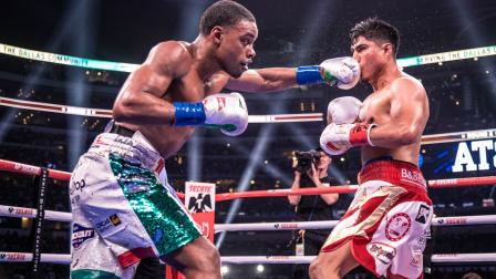 Mikey garcia errol spence fight